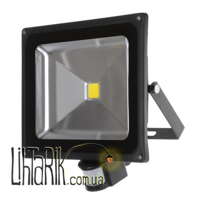 HL-13P/50W NW IP65 прожектор с датчиком движения led черный (Brille L123-020)