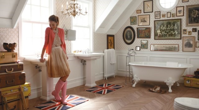 светильник в ванную комнату